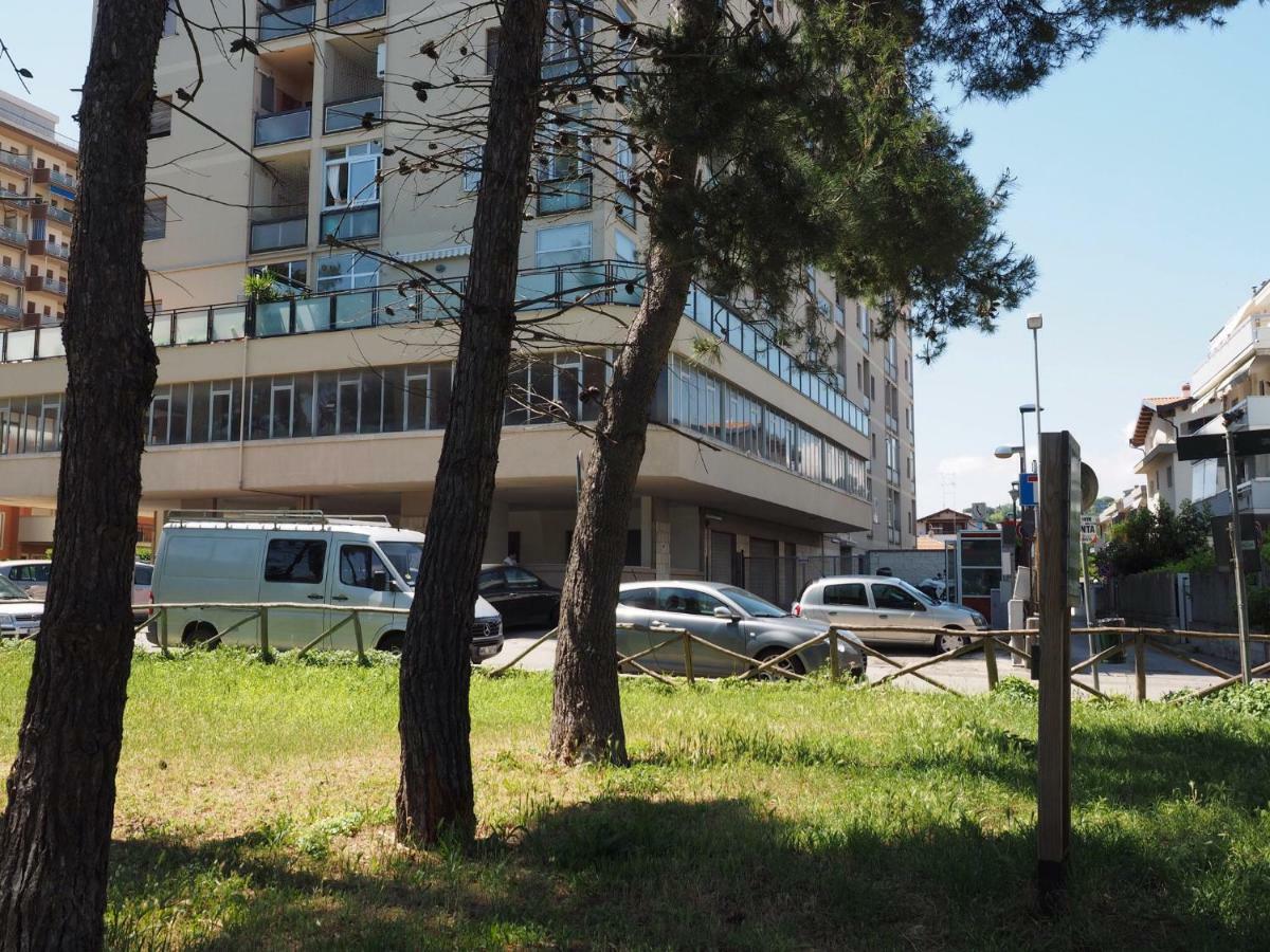 Montesilvano MarinaLa Casa Sul Mareアパートメント エクステリア 写真