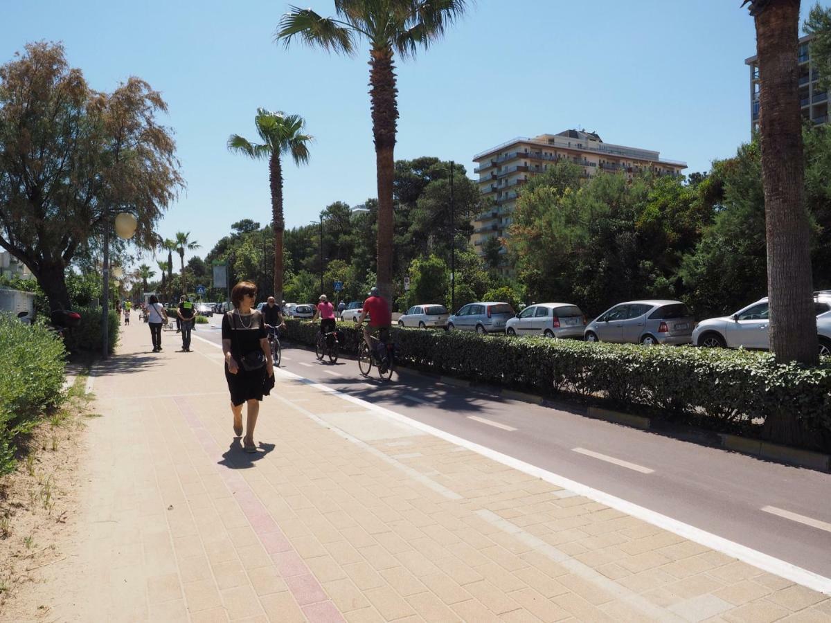 Montesilvano MarinaLa Casa Sul Mareアパートメント エクステリア 写真