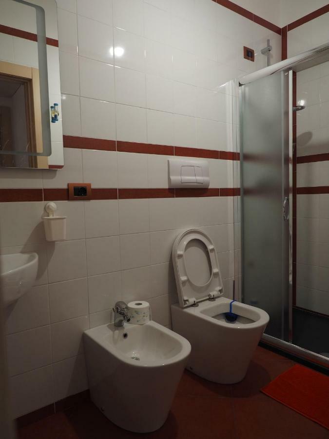 Montesilvano MarinaLa Casa Sul Mareアパートメント エクステリア 写真